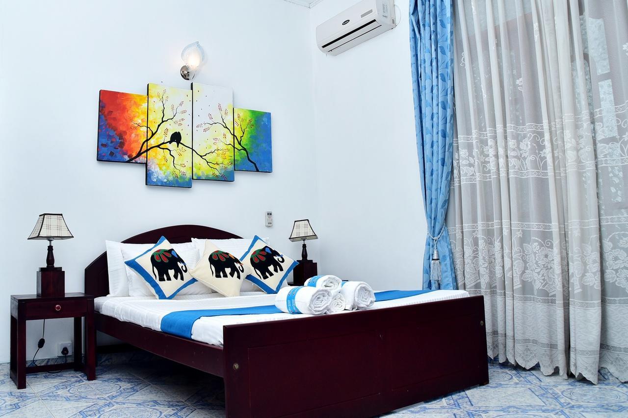 Sky Transit Hotel Katunayaka Buitenkant foto